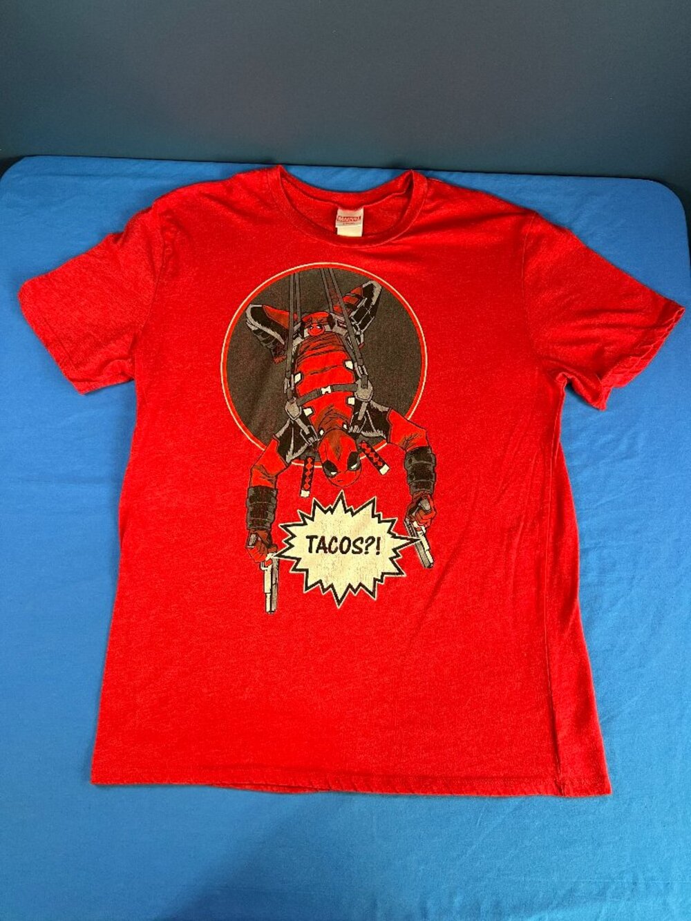 Loot Crate Exclusive Marvel Comics Deadpool “Tacos?!” Graphic TShirt Size Large